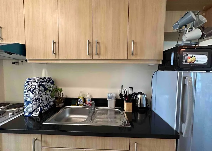 55-sqm 1-br Golf Club View In Bgc Apartment *