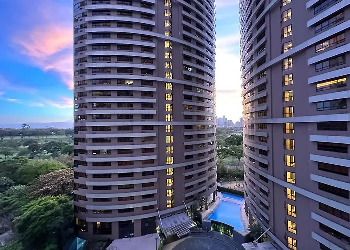 55-sqm 1-br Golf Club View In Bgc Apartment *