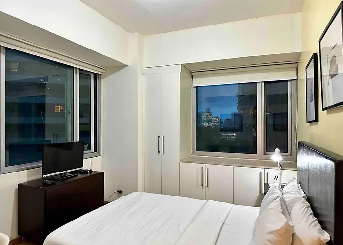 55-sqm 1-br Golf Club View In Bgc * Manila
