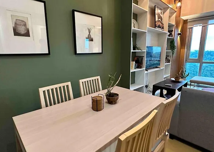 55-sqm 1-br Golf Club View In Bgc * Manila