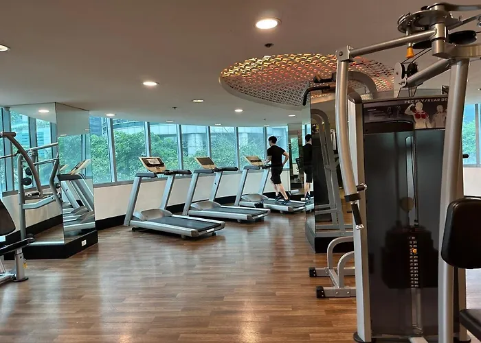 Apartment 55-sqm 1-br Golf Club View In Bgc