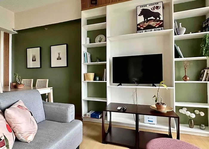 55-sqm 1-br Golf Club View In Bgc Manila